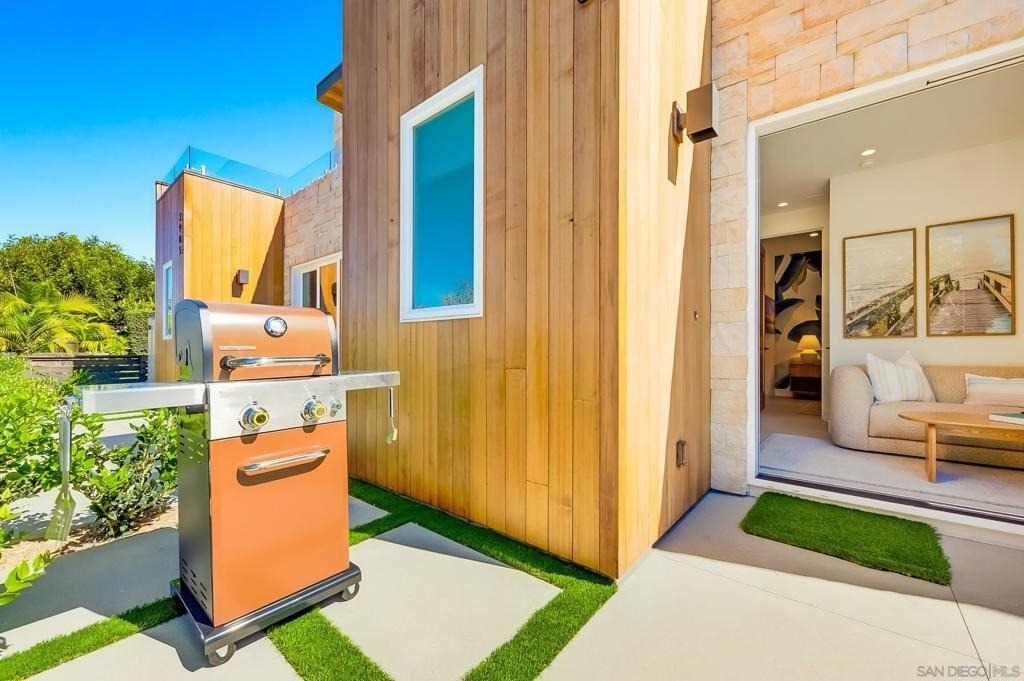 3903 Haines St. - Photo 4
