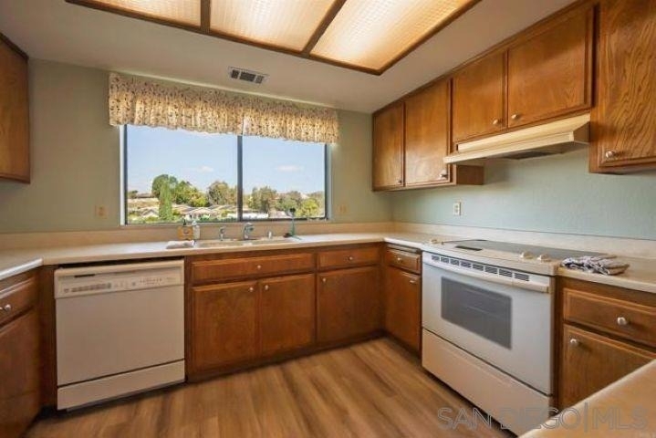1811 Lynx Glen - Photo 2