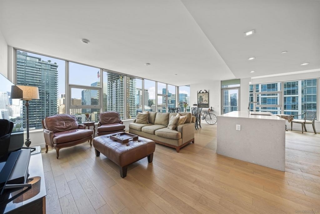 1388 Kettner - Photo 2
