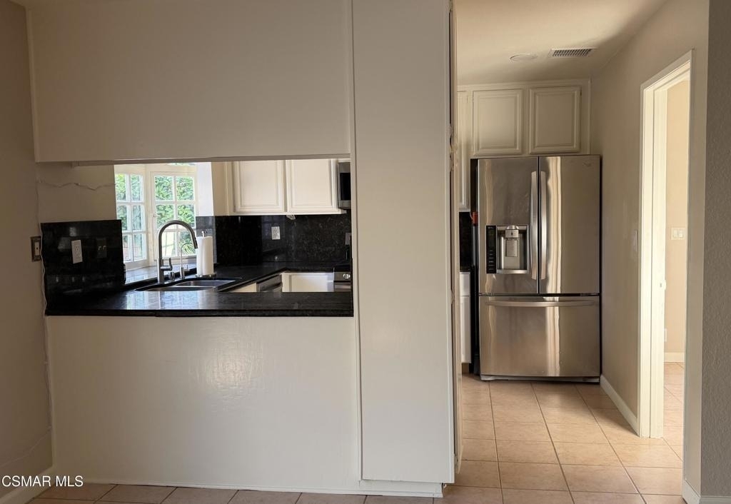 5430 Fieldcrest Drive - Photo 2