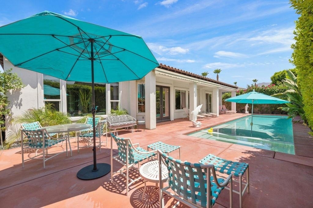 61185 Soaptree Drive - Photo 0