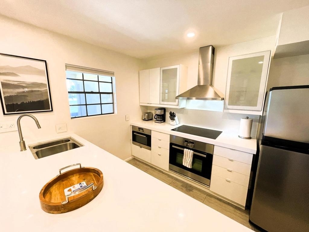 5300 E Waverly Drive - Photo 5