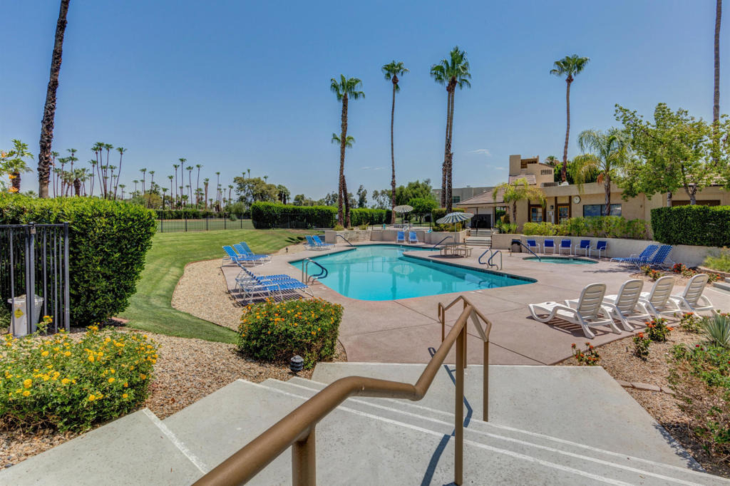 5300 E Waverly Drive - Photo 27