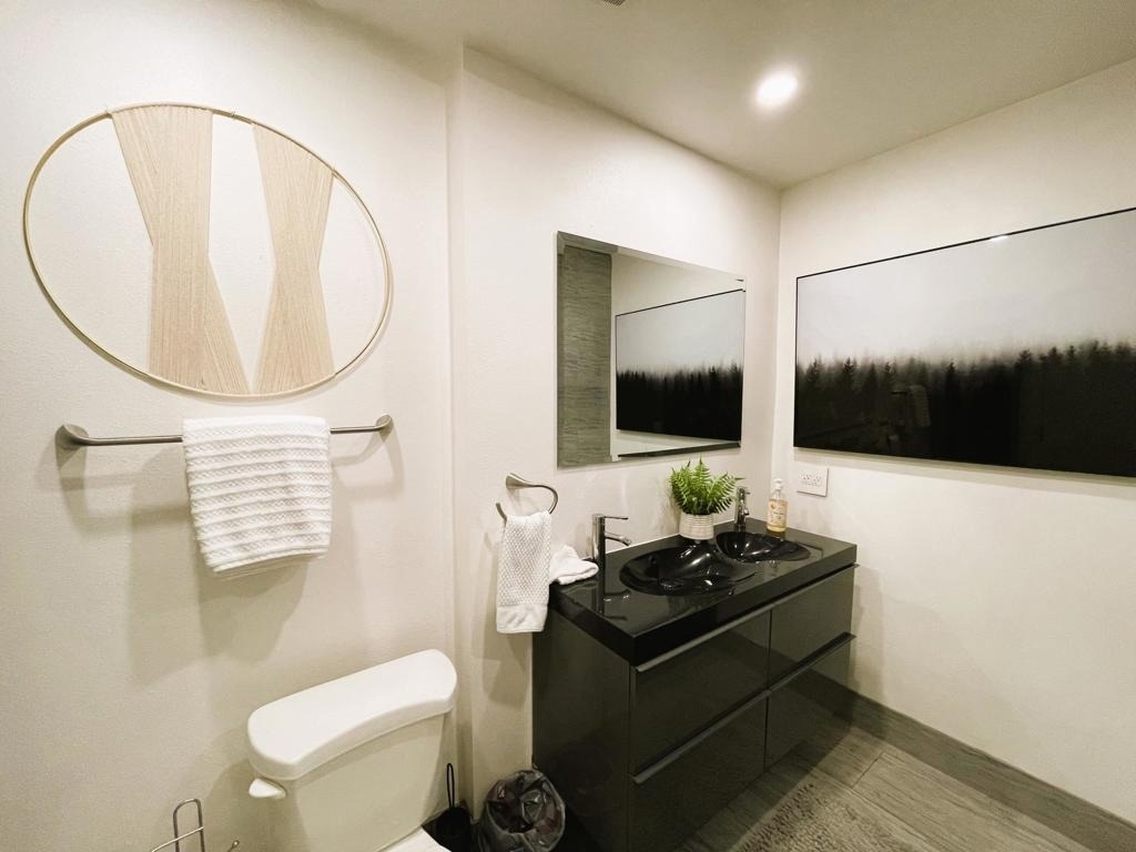 5300 E Waverly Drive - Photo 16