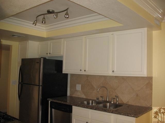 400 N Sunrise Way - Photo 5