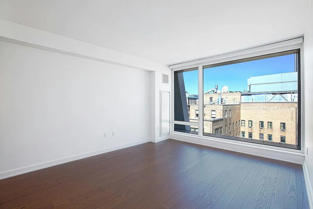 West 113th Street - Photo 1