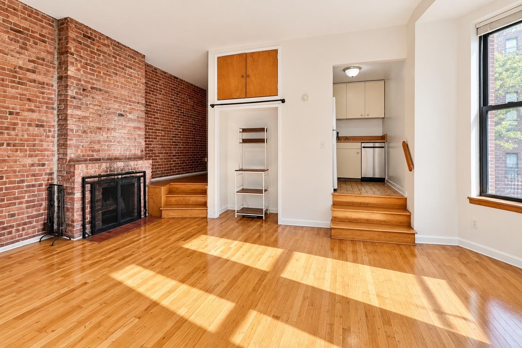 213 West 71st Street - Photo 4