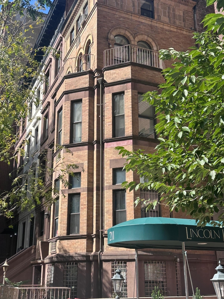 213 West 71st Street - Photo 12