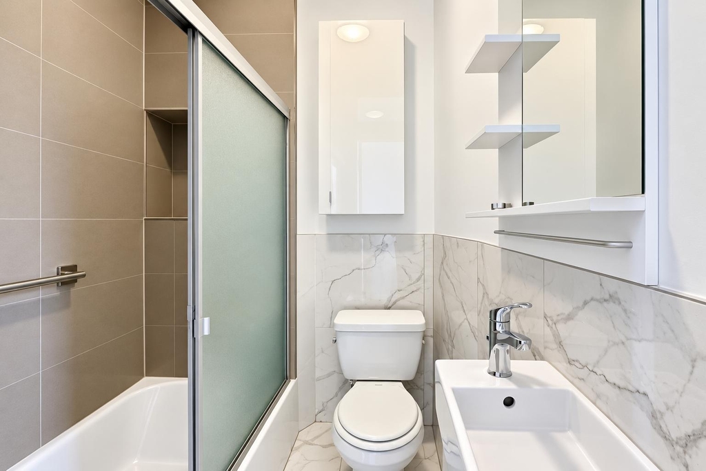 101 West 105th Street - Photo 10
