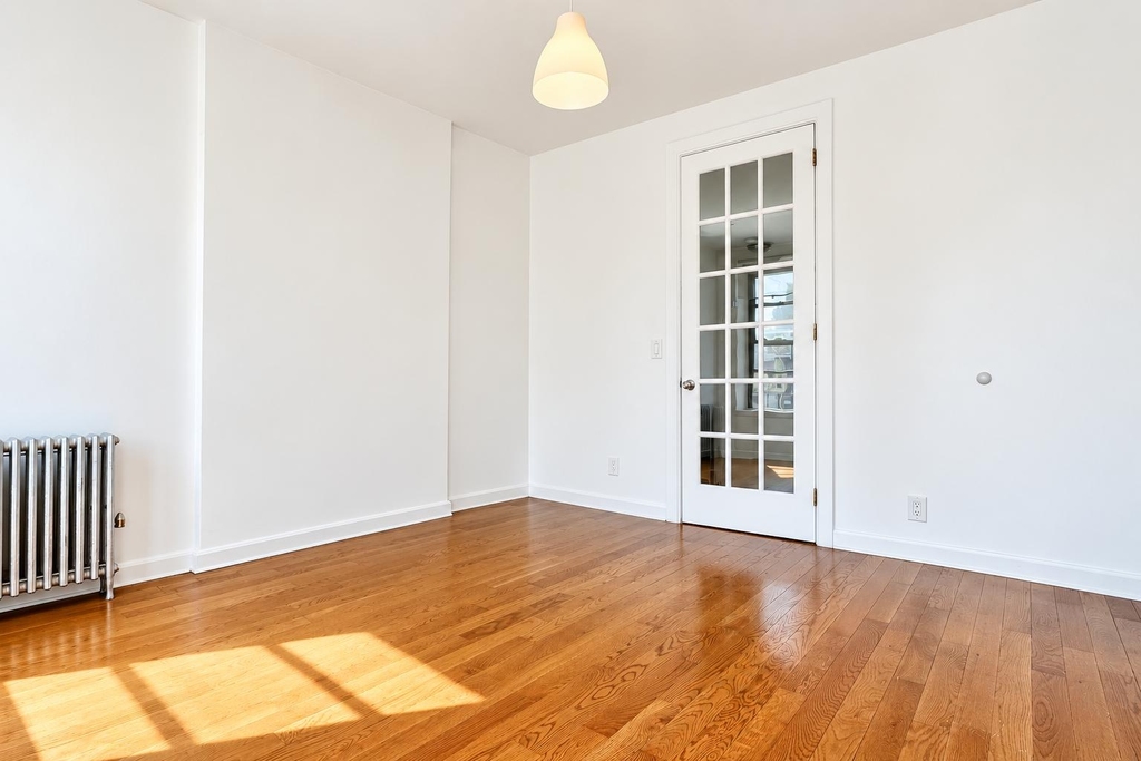 101 West 105th Street - Photo 6
