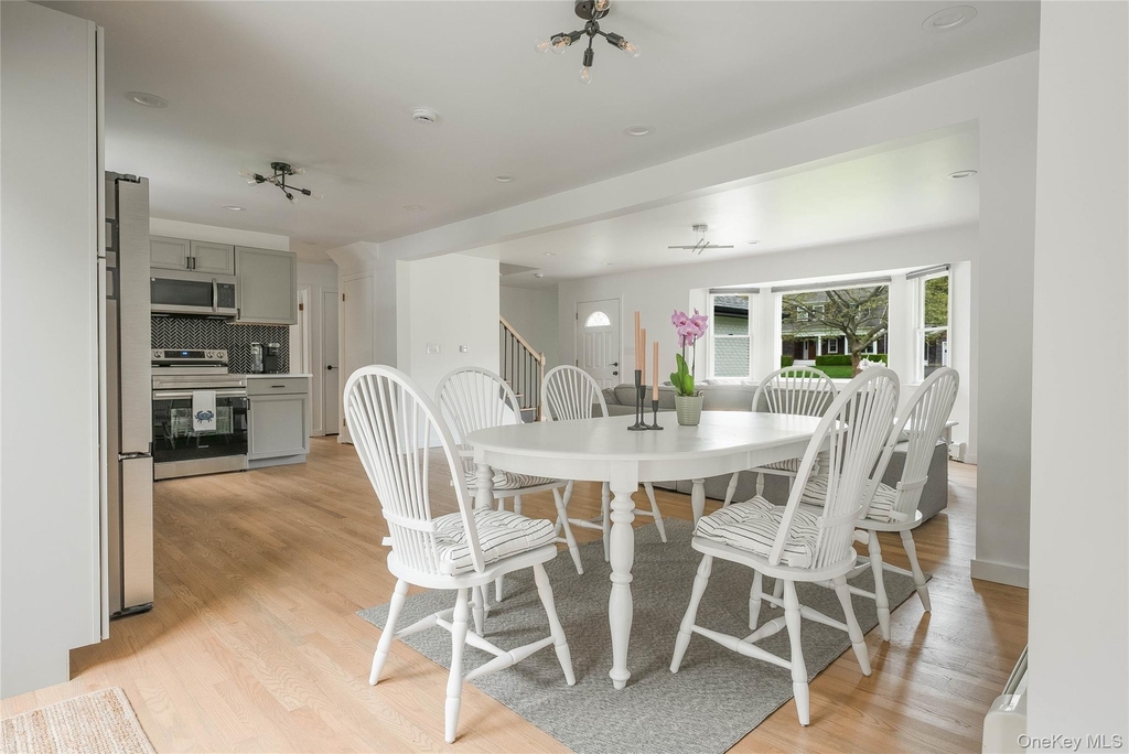 17 Underhill Road - Photo 2
