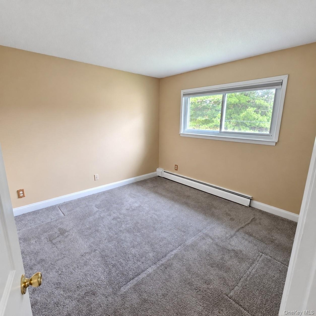 3 Fishkill Glen Drive - Photo 5
