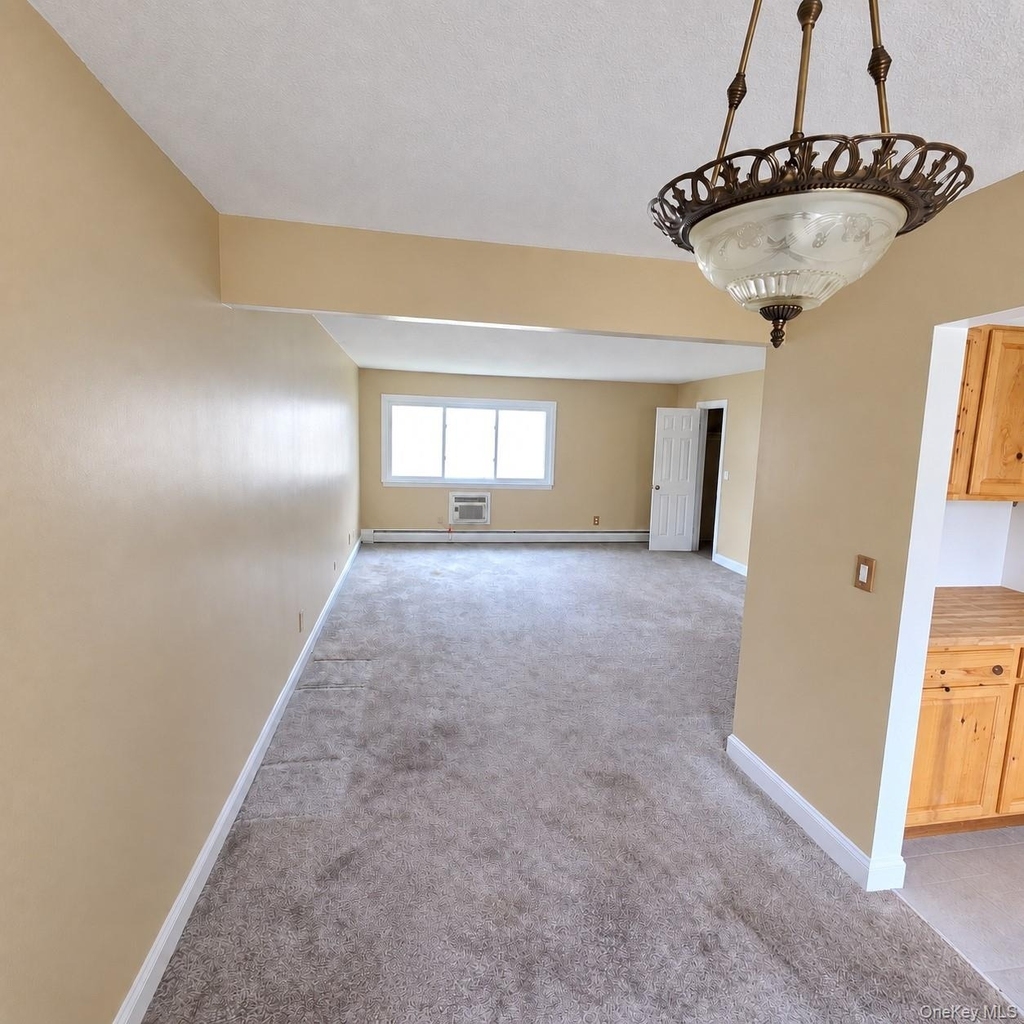 3 Fishkill Glen Drive - Photo 2