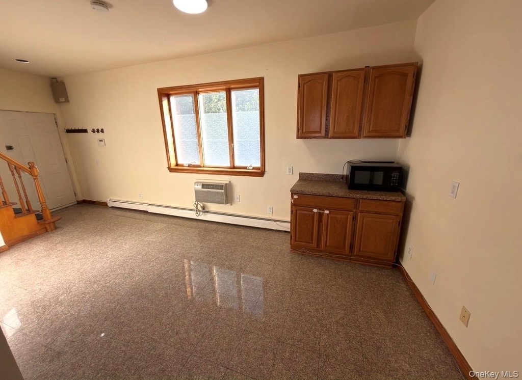 62-11 Woodside Avenue - Photo 13