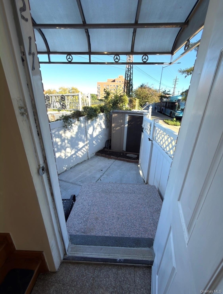 62-11 Woodside Avenue - Photo 7