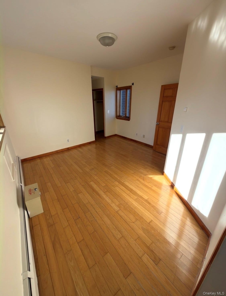 62-11 Woodside Avenue - Photo 33