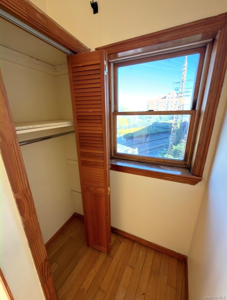 62-11 Woodside Avenue - Photo 31