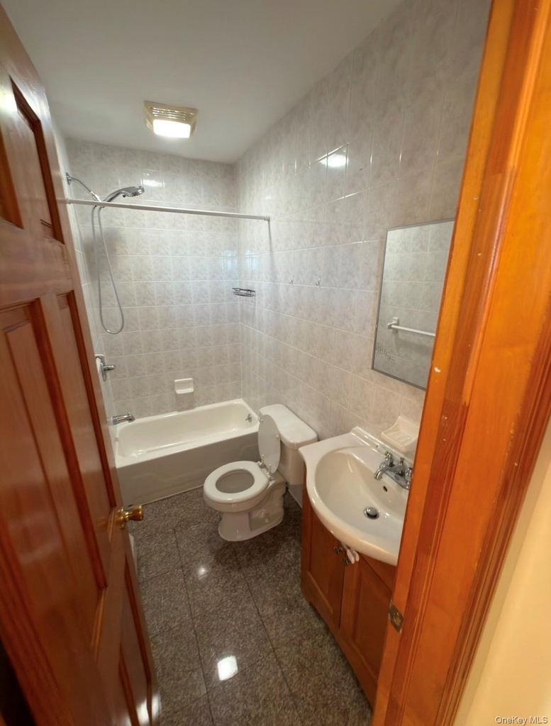 62-11 Woodside Avenue - Photo 25