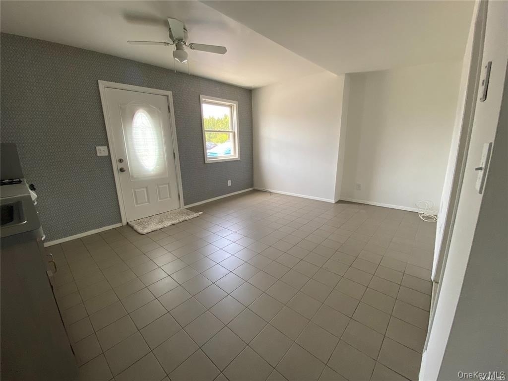 355 Bayville Avenue - Photo 1