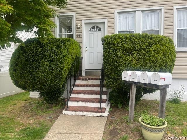 38 Hamilton Avenue - Photo 0