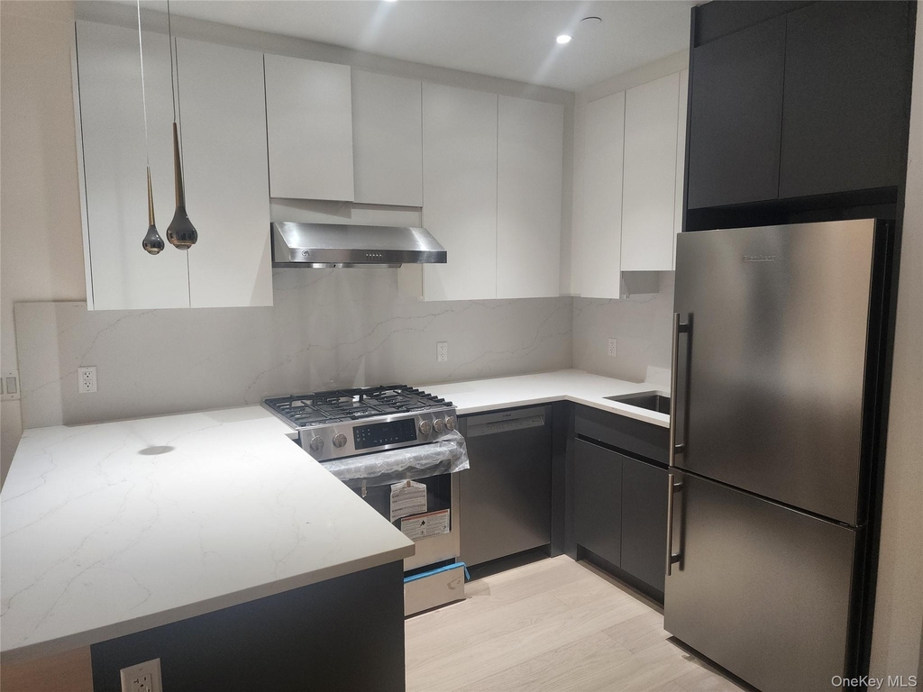 108-15 72 Avenue - Photo 8