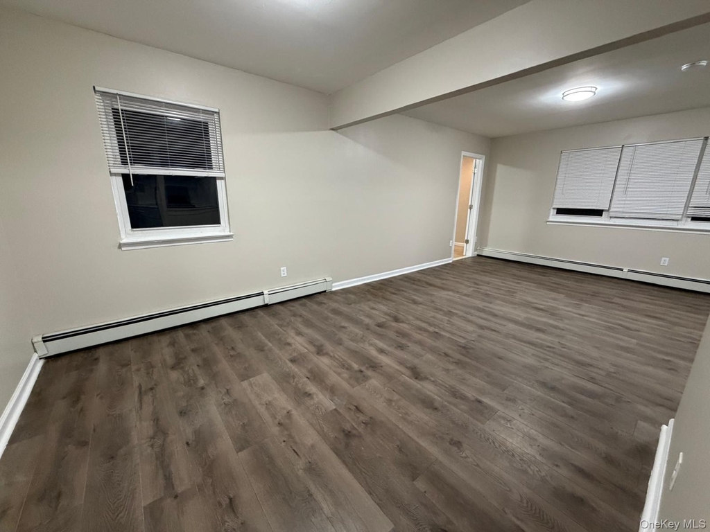 848 Sunrise Highway - Photo 9