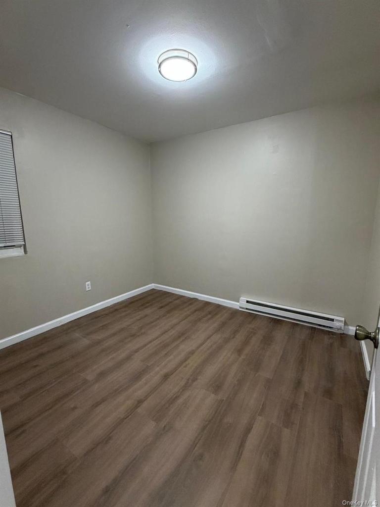 848 Sunrise Highway - Photo 5