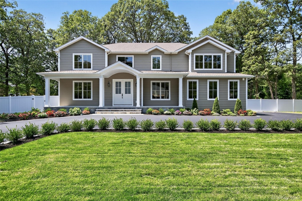 654 Caledonia Road - Photo 0