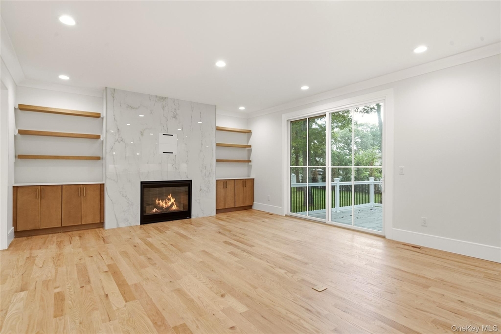 654 Caledonia Road - Photo 4
