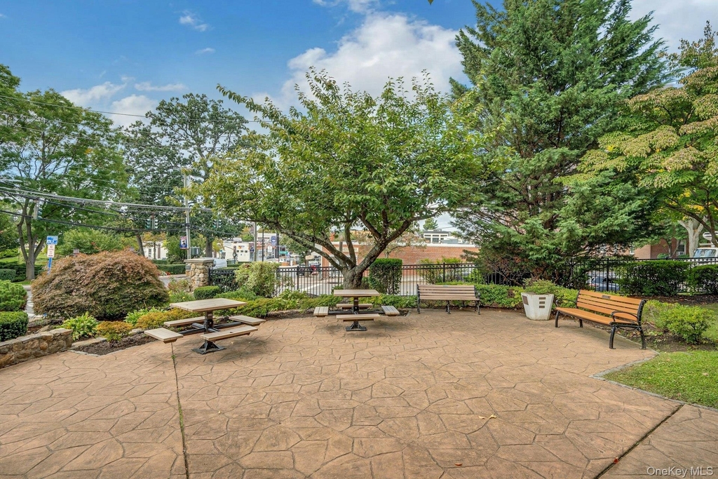 10 Oakridge Place - Photo 19