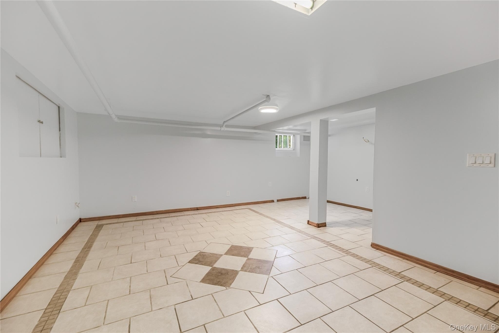 107 Hayward Street - Photo 15
