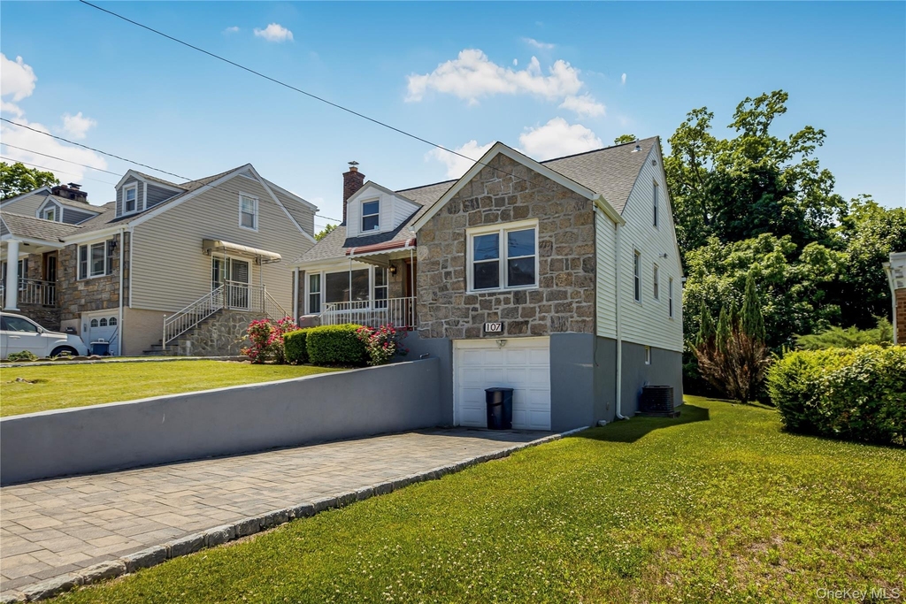 107 Hayward Street - Photo 24