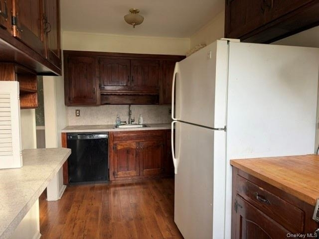 46 Alexander Drive - Photo 3