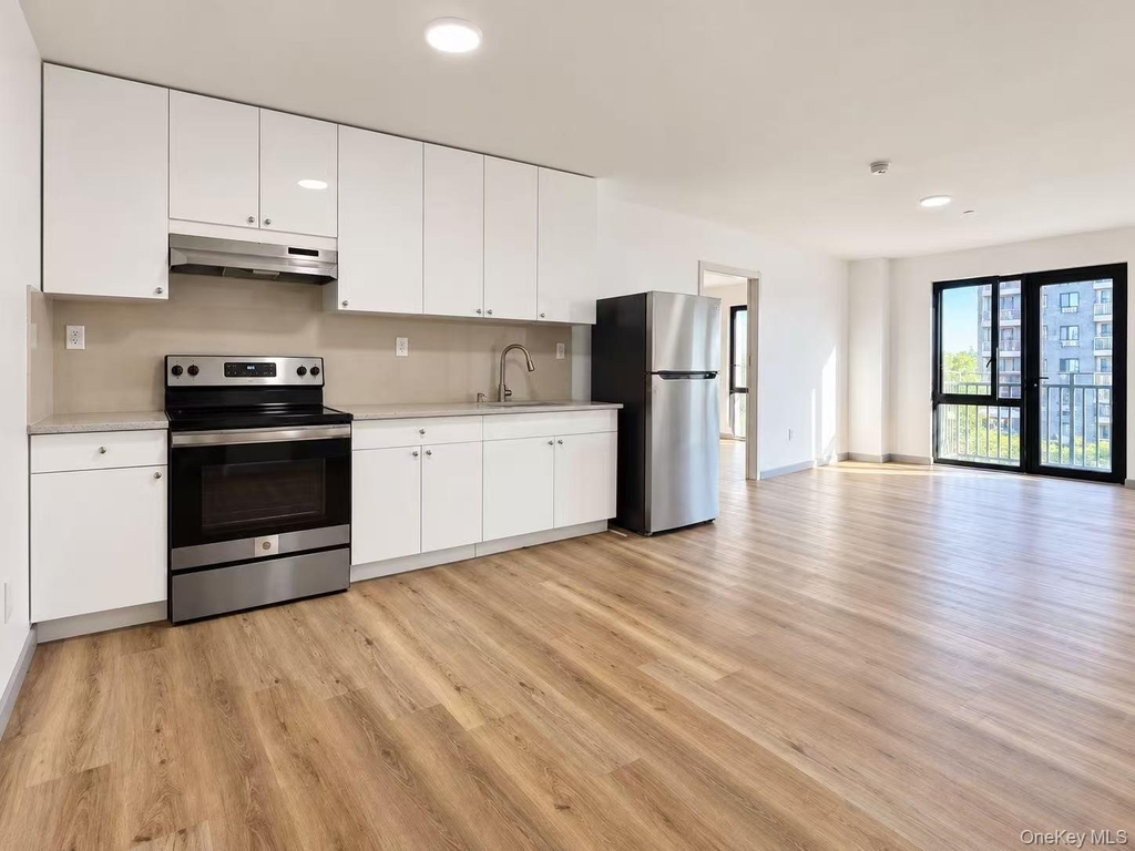 70-40 45th Avenue - Photo 4