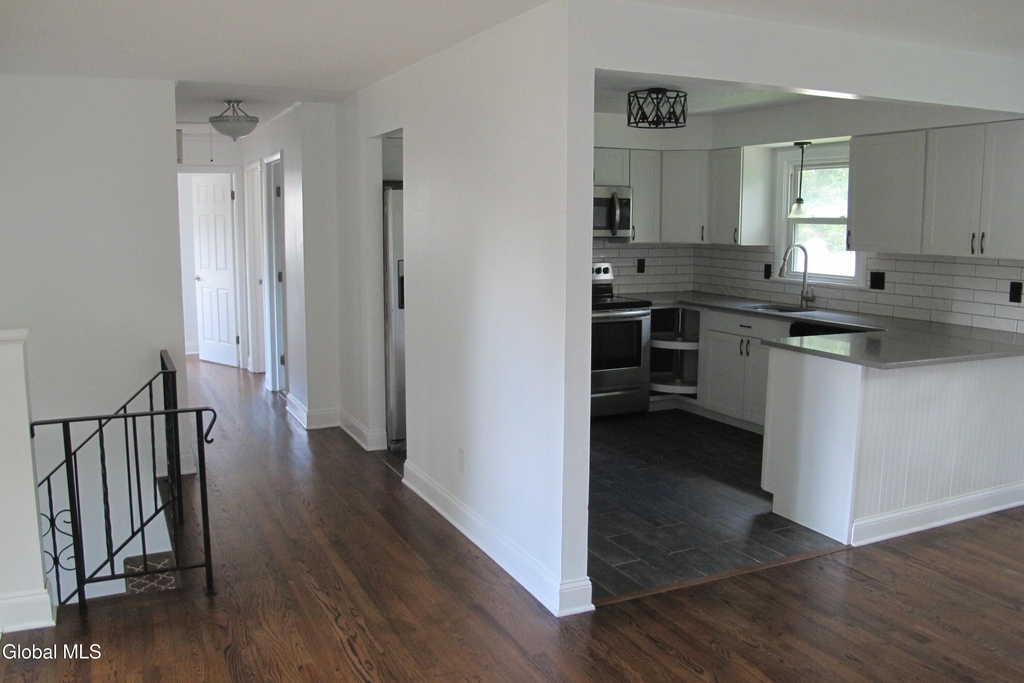 18 Ethel Drive - Photo 3
