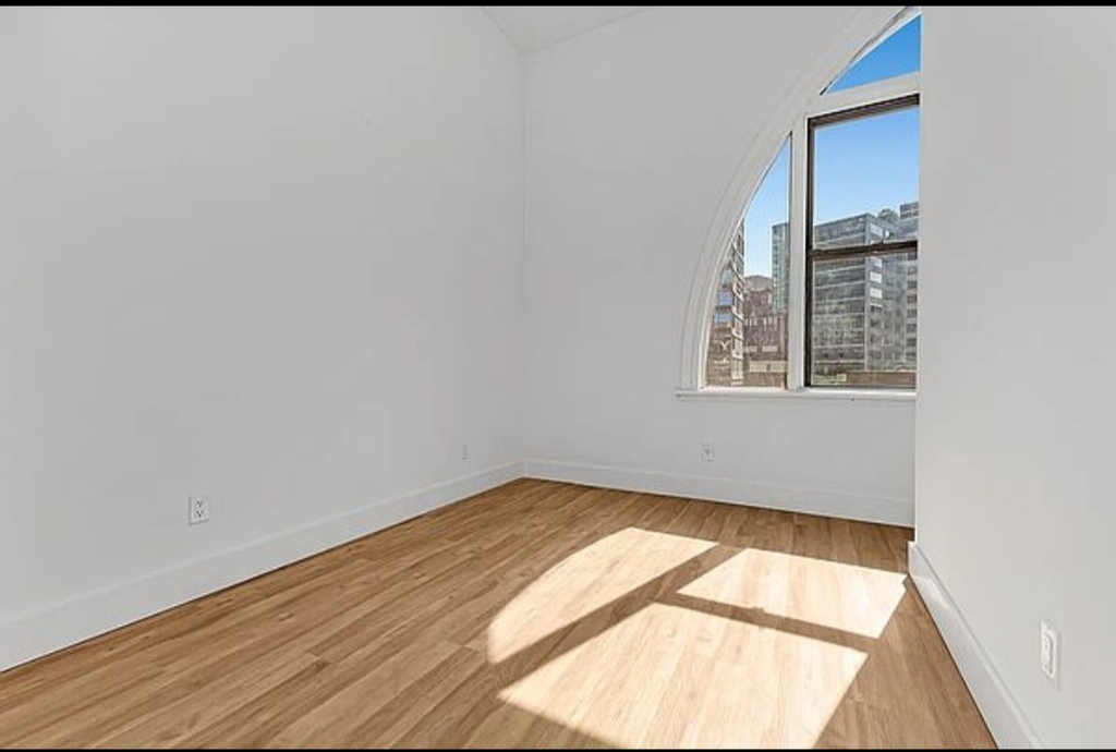 81 Willoughby Street - Photo 4