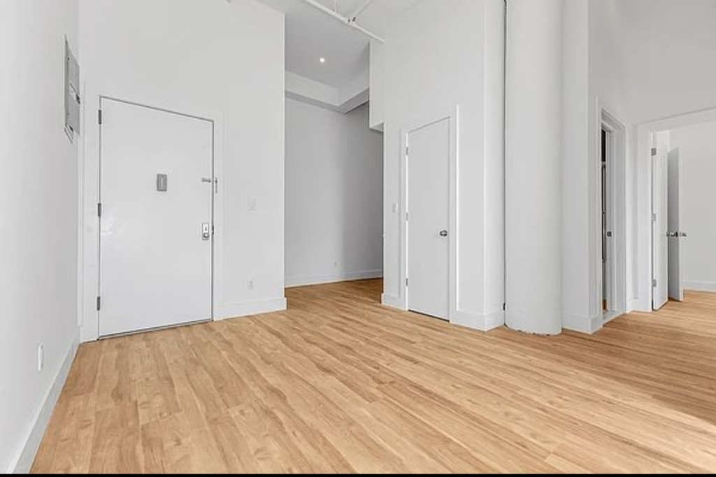 81 Willoughby Street - Photo 2