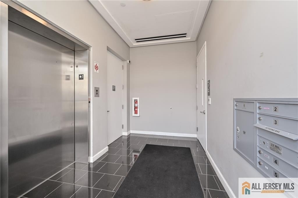 271 Millburn Avenue - Photo 13