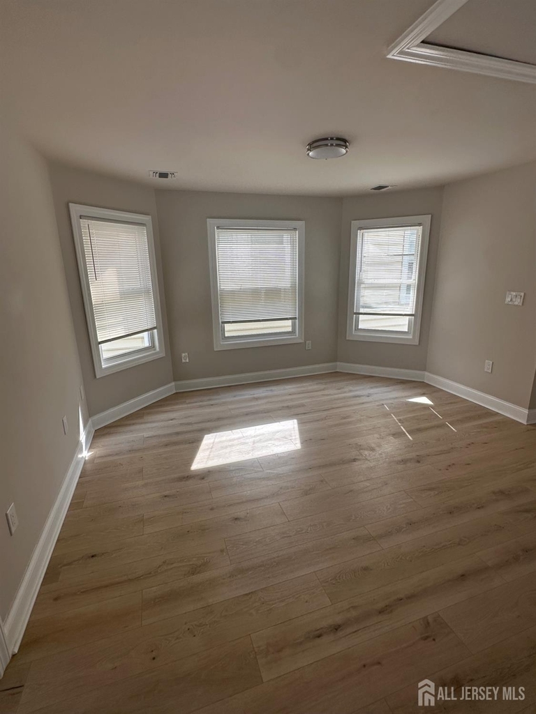 326 Second Street - Photo 3