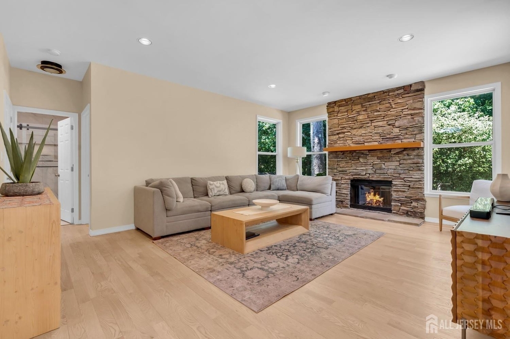 4 Scott Drive - Photo 14