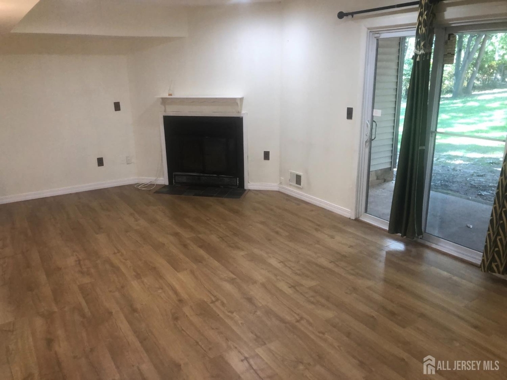 8201 Hana Road - Photo 2