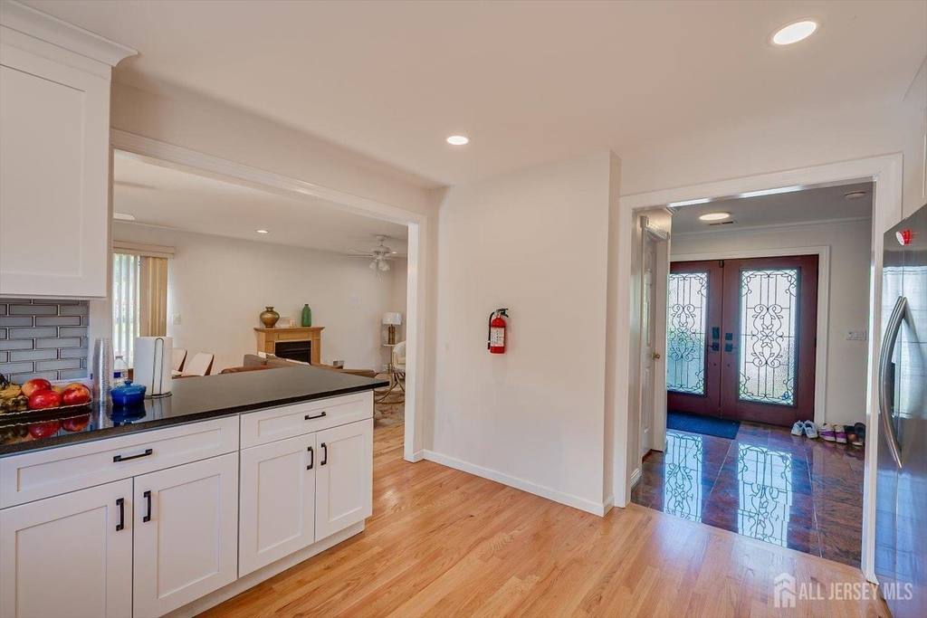 5 Hollywood Street - Photo 13