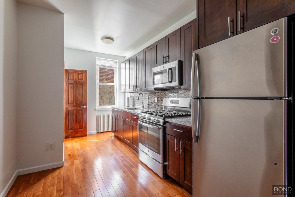223 Franklin Street - Photo 0