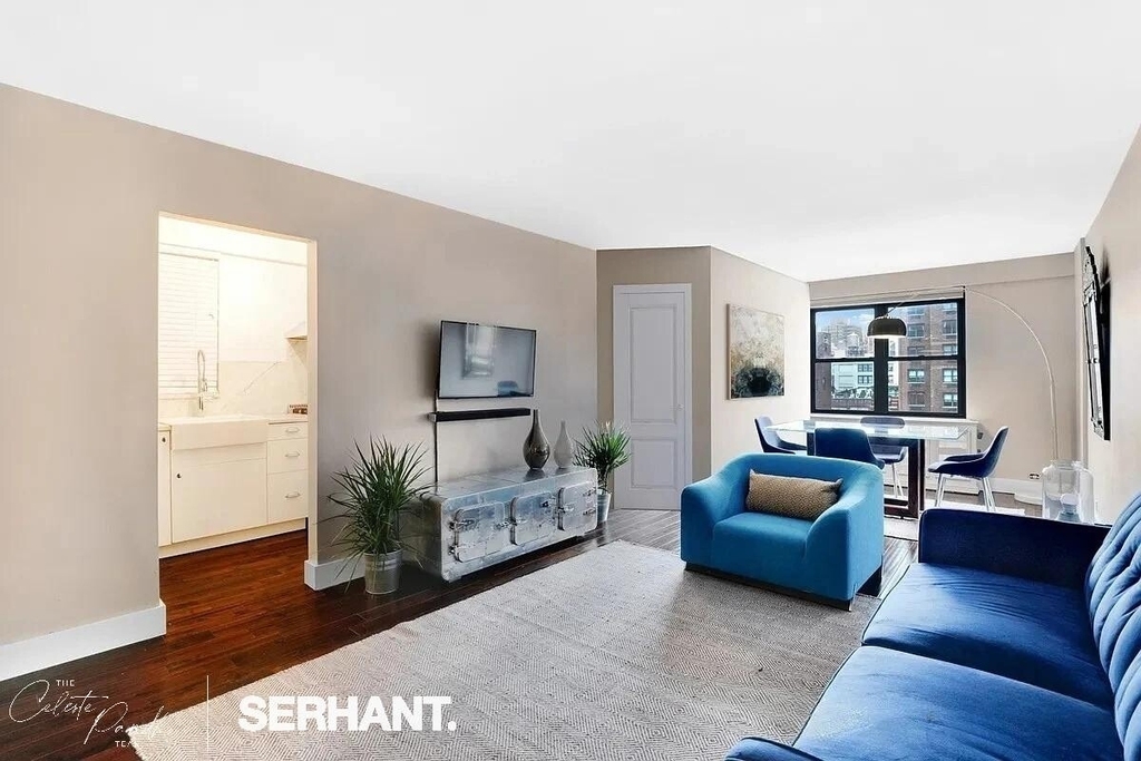 301 E 63rd Street - Photo 3
