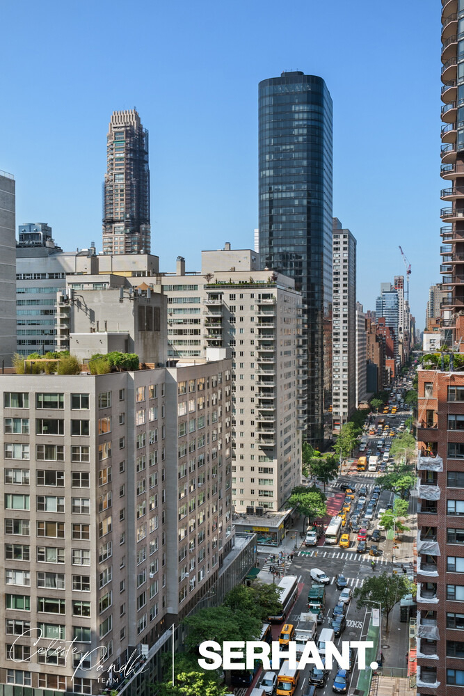 301 E 63rd Street - Photo 18