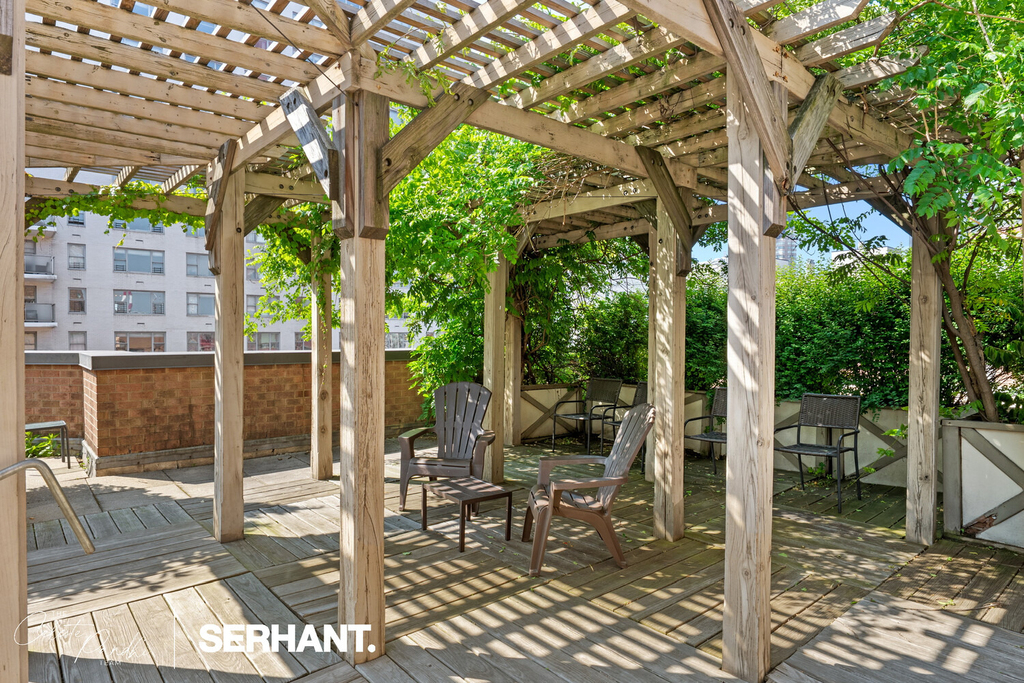 301 E 63rd Street - Photo 14