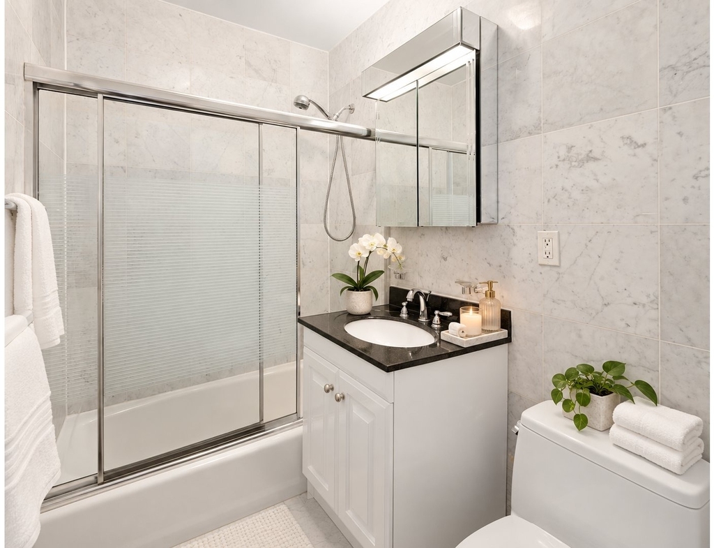 156 W 94th Street - Photo 3