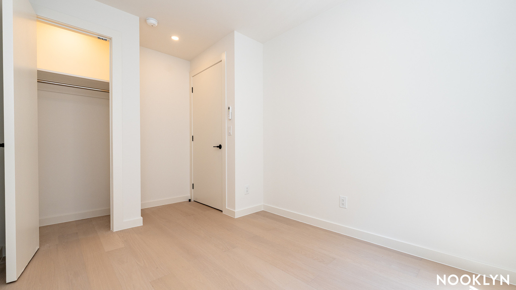 159 Havemeyer St - Photo 2