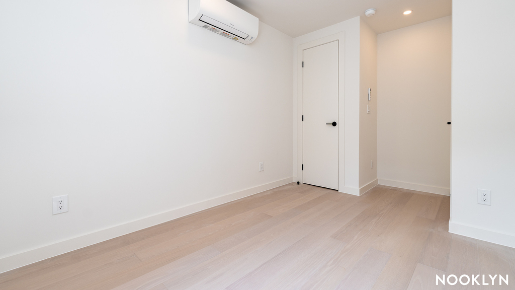 159 Havemeyer St - Photo 15
