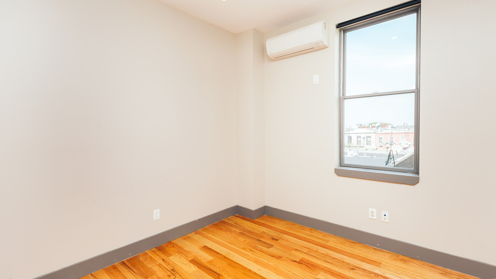 337 Melrose St - Photo 18